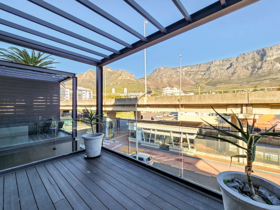 2 Bedroom Property for Sale in Gardens Western Cape